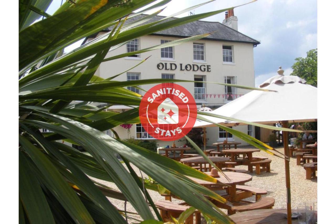 The Old Lodge Gosport Exterior photo