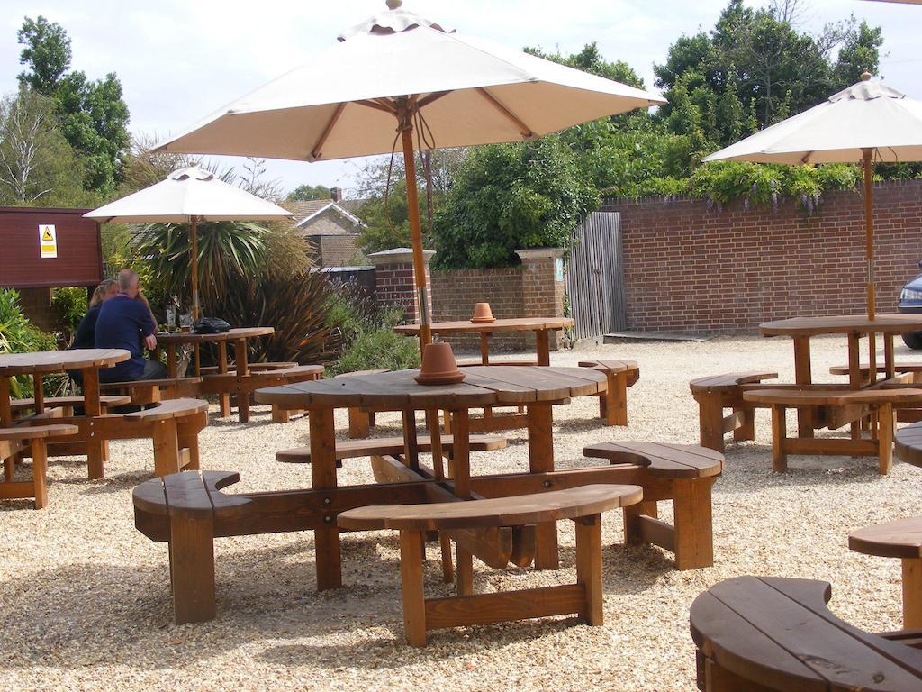 The Old Lodge Gosport Exterior photo