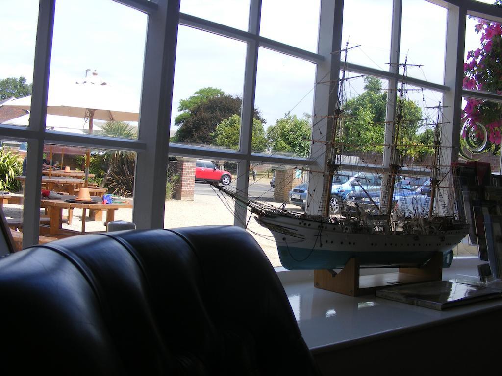 The Old Lodge Gosport Exterior photo